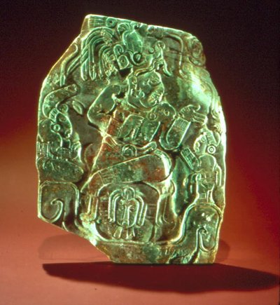 Plakette mit einem König und Höflingen (Jade) von Mayan